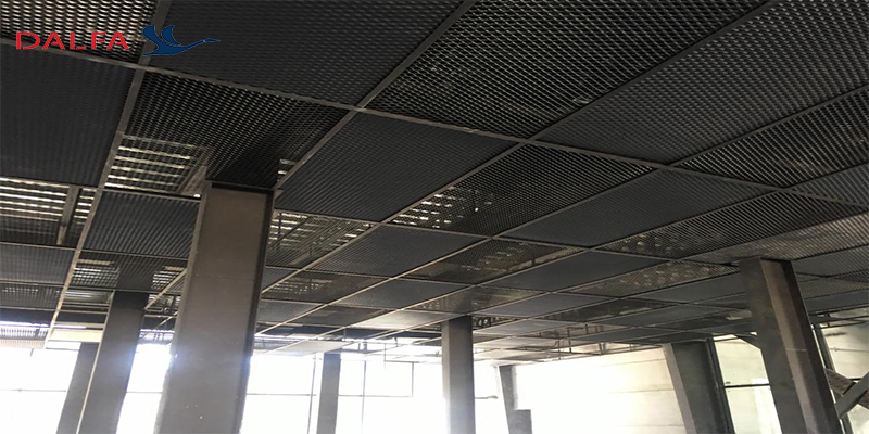 استرچ متال در فضاهای صنعتی و نیمه صنعتی