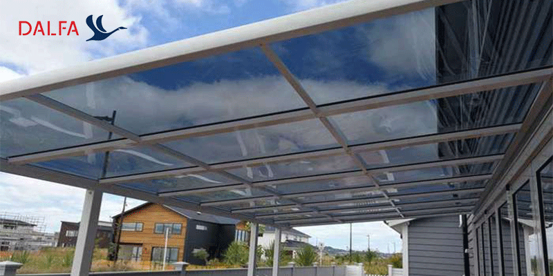 سقف شیشه ای یا پلی کربنات