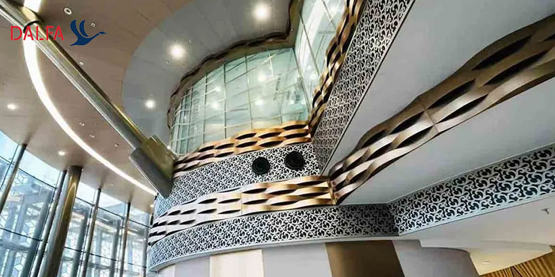 ویژگی‌های استرچ متال برای نما در افزایش دوام و زیبایی سازه‌ ها